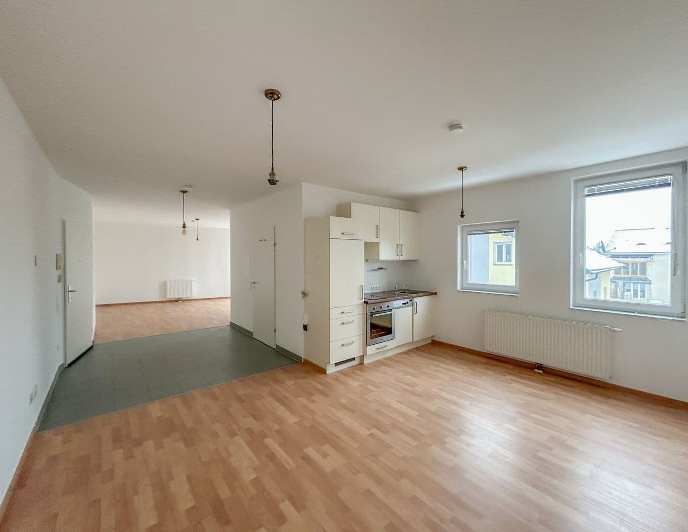 Neu: Teilsanierte Seniorenwohnung mit Wohlfühlfaktor