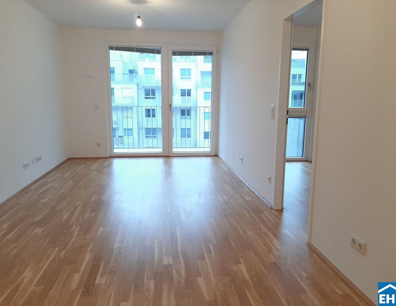Schöne 2 Zimmerwohnung mit Balkon bei der u3- Kendlerstraße