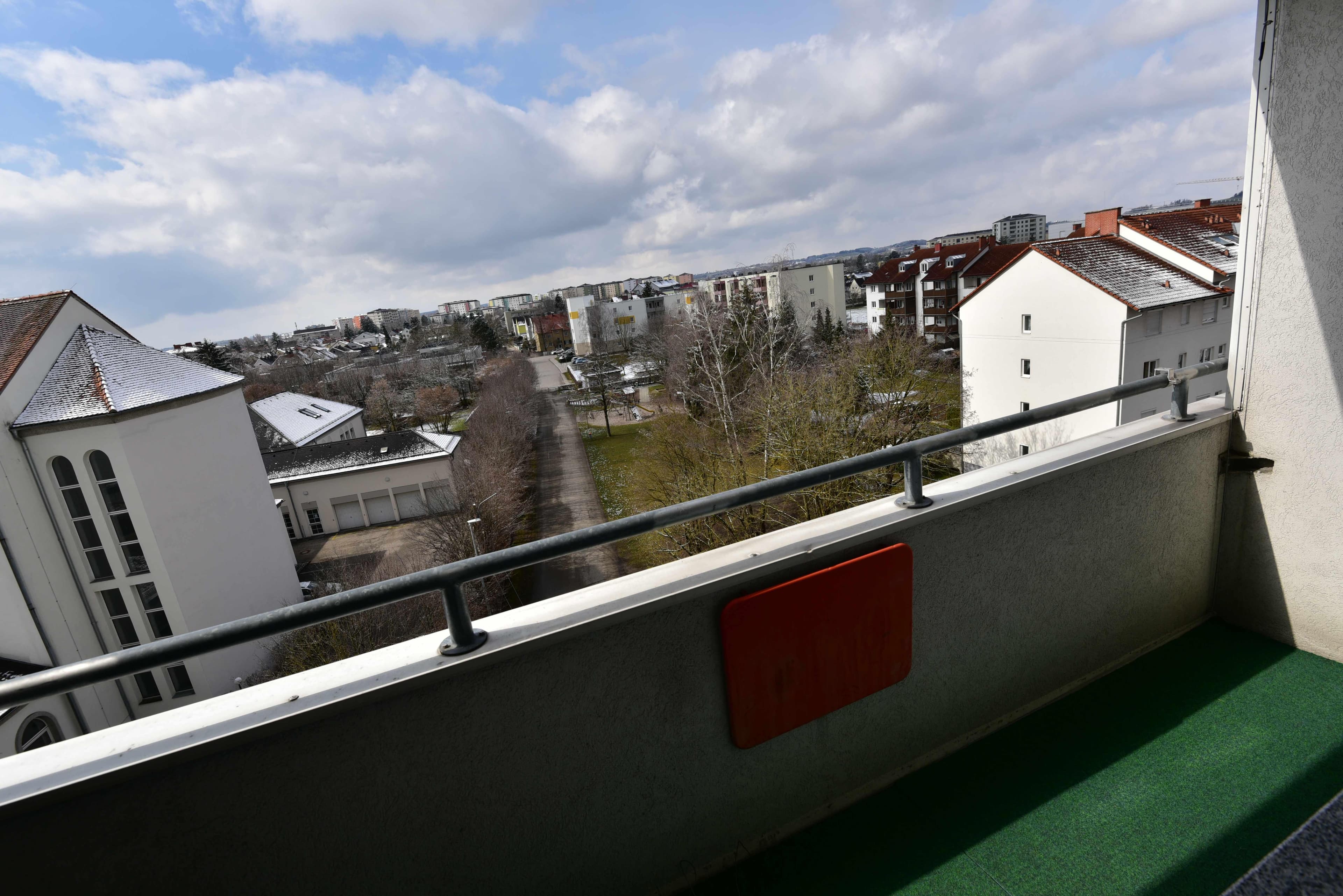 Helle und ruhige Stadtwohnung mit Balkon