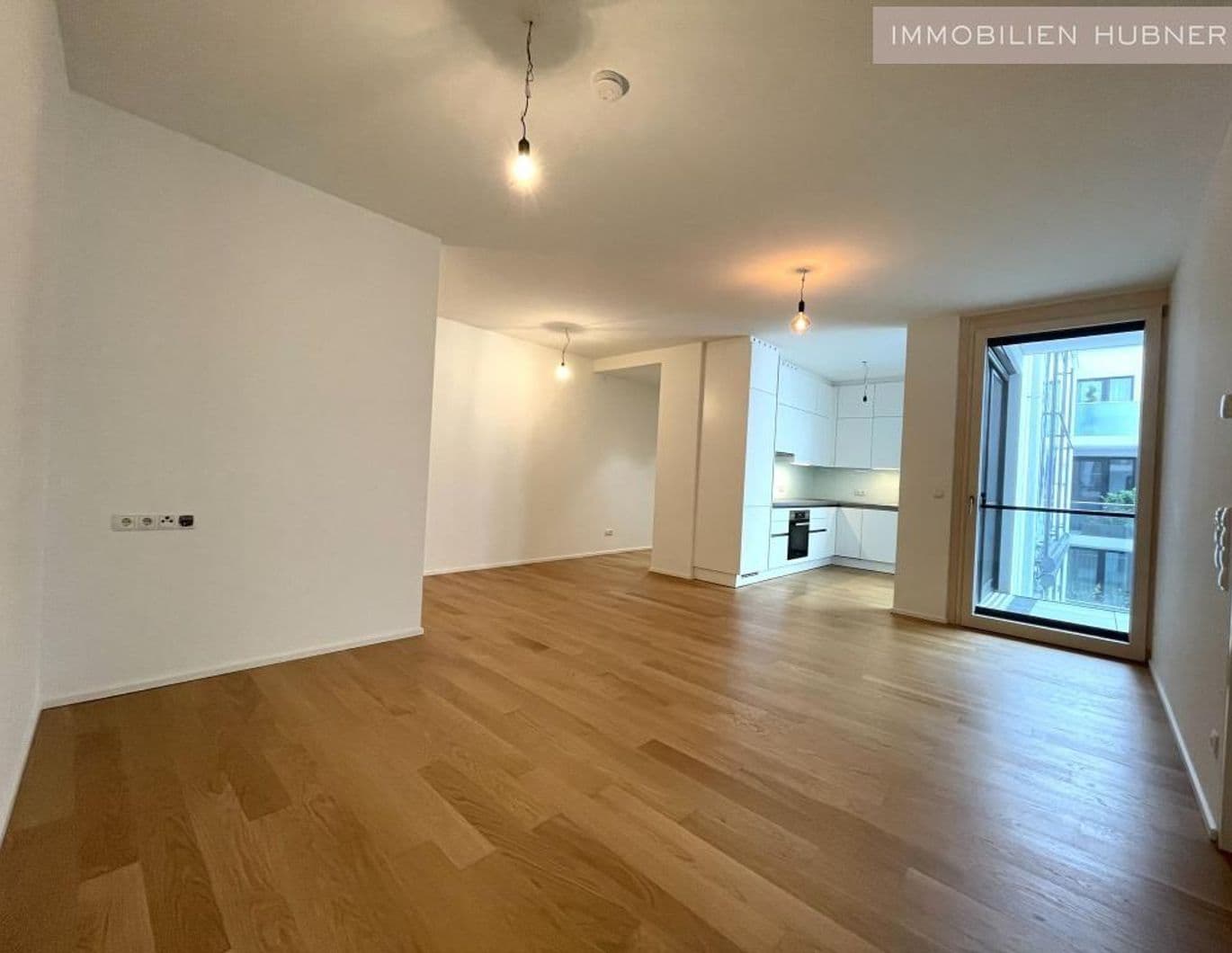 Coming Soon in Mödling High-Level-Wohntraum mit 5,64M² Loggia in Zentrumsnähe Garagenplatz im Haus!
