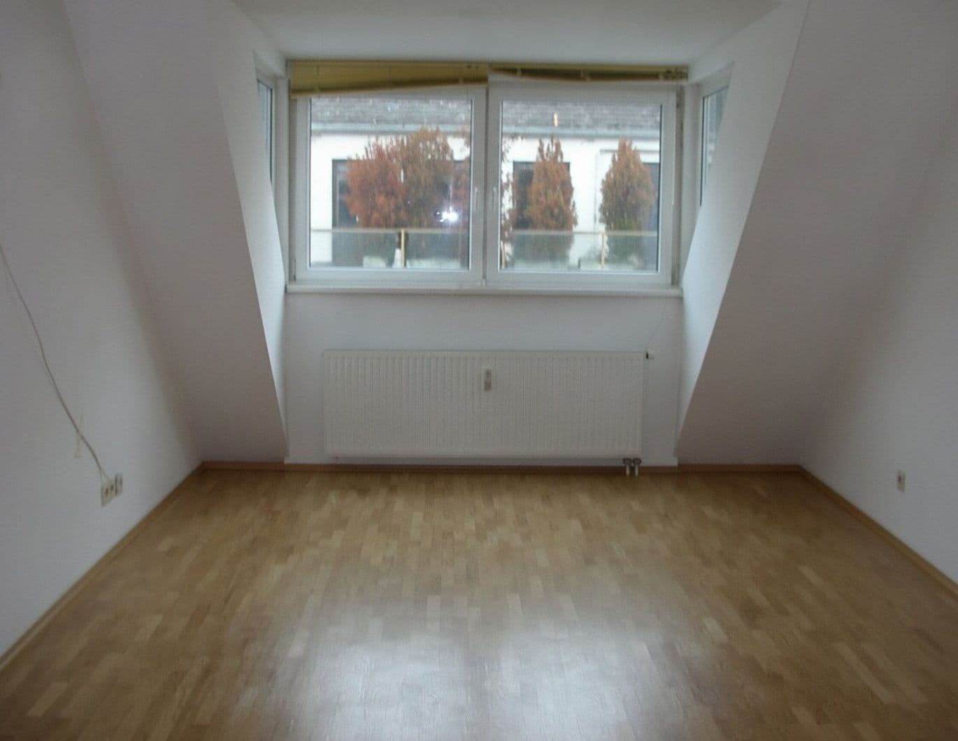 Piaristengasse - 2 Zimmer Dg-Wohnung zu Vermieten