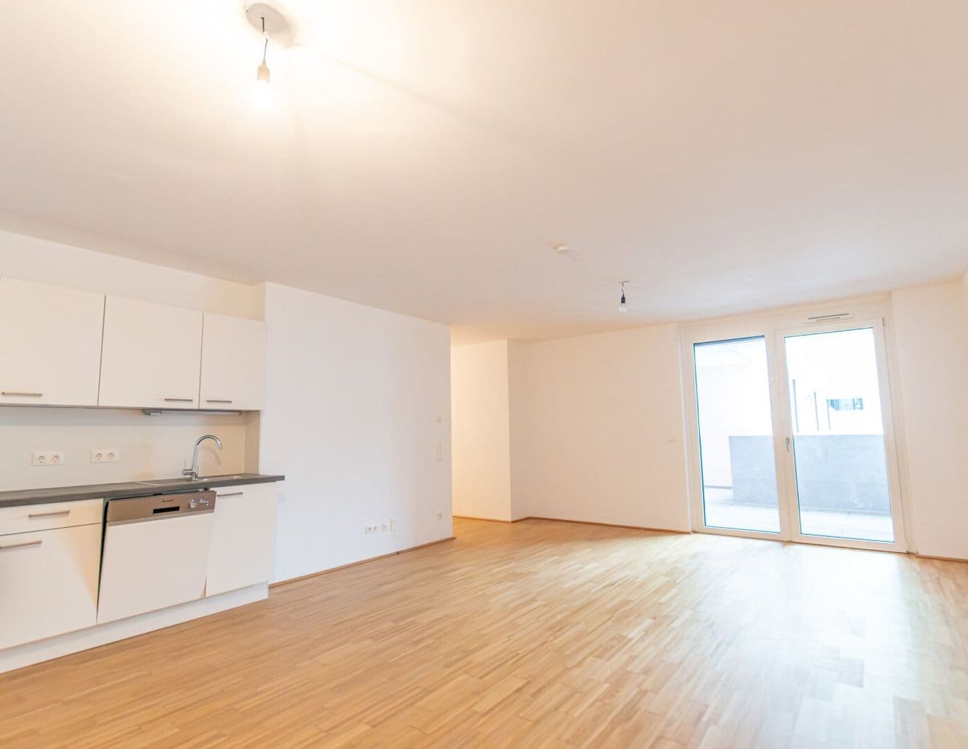 Ruhelage: Wunderschöne 3-Zimmer-Wohnung mit Balkon