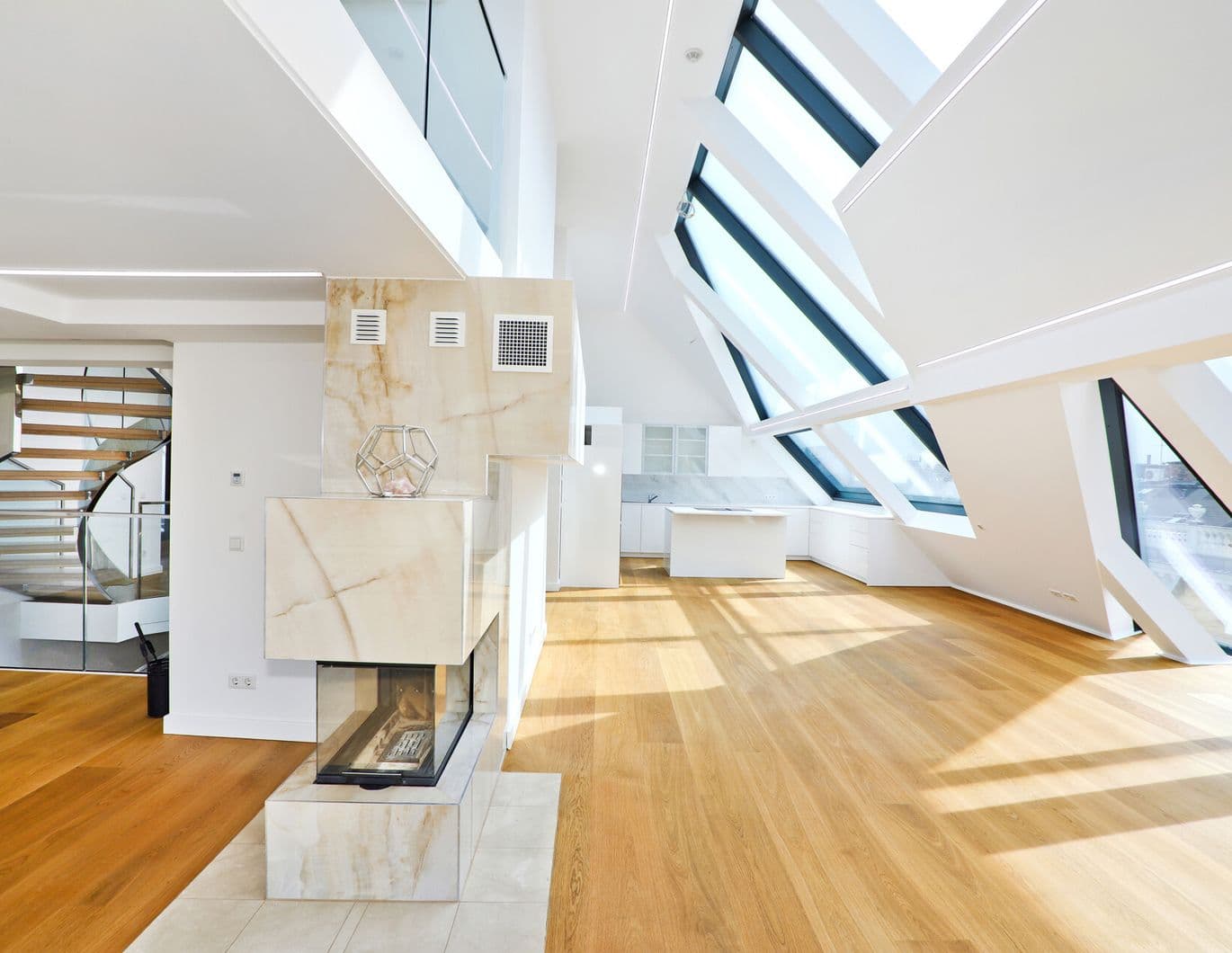 Exklusives Innenstadt-Penthouse mit Pool & Co - Luxuriöse Mietwohnung in 1010 Wien