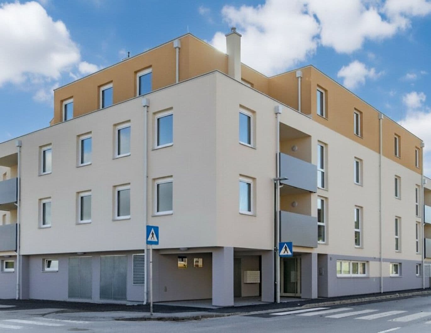Zentral Gelegene Wohnung mit Balkon