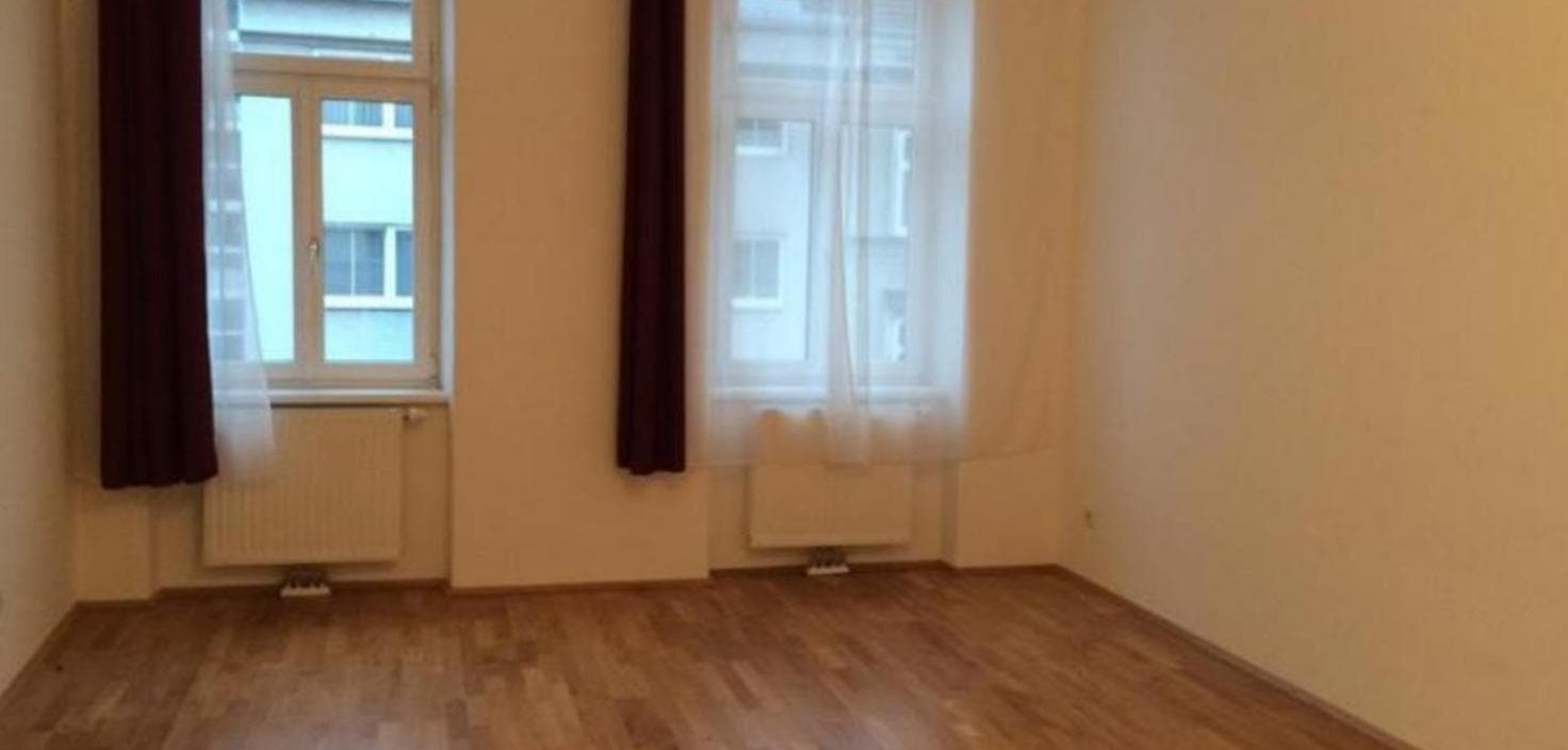 Sanierter Altbau, Zweizimmerwohnung gut geeignet für Singles und Paare
