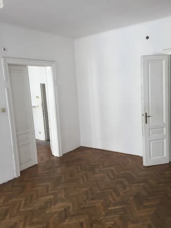 4-Zimmer Altbau Wohnung nahe Augarten - WG möglich!